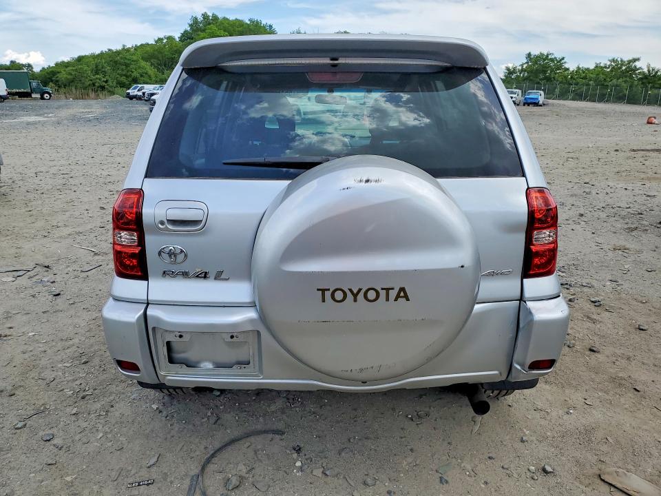 Photo 6 from auction – 2005 TOYOTA RAV4 with VIN JTEHD20V550040317