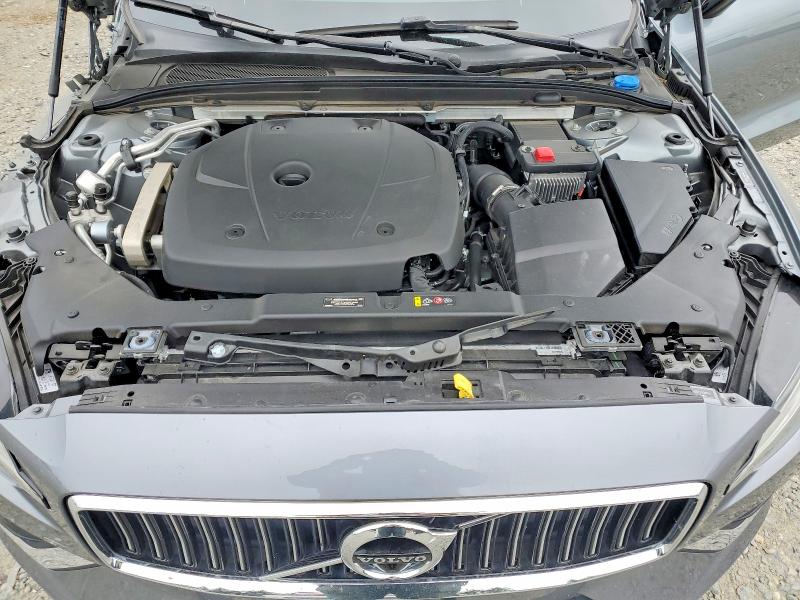 Photo 11 from auction – 2019 VOLVO S60 with VIN 7JR102FL1KG014664