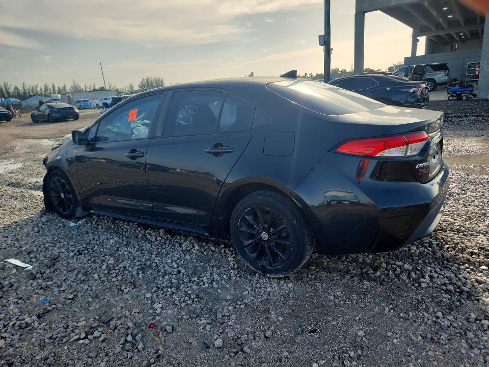 Photo 2 from auction – 2022 TOYOTA COROLLA with VIN 5YFVPMAE3NP301877