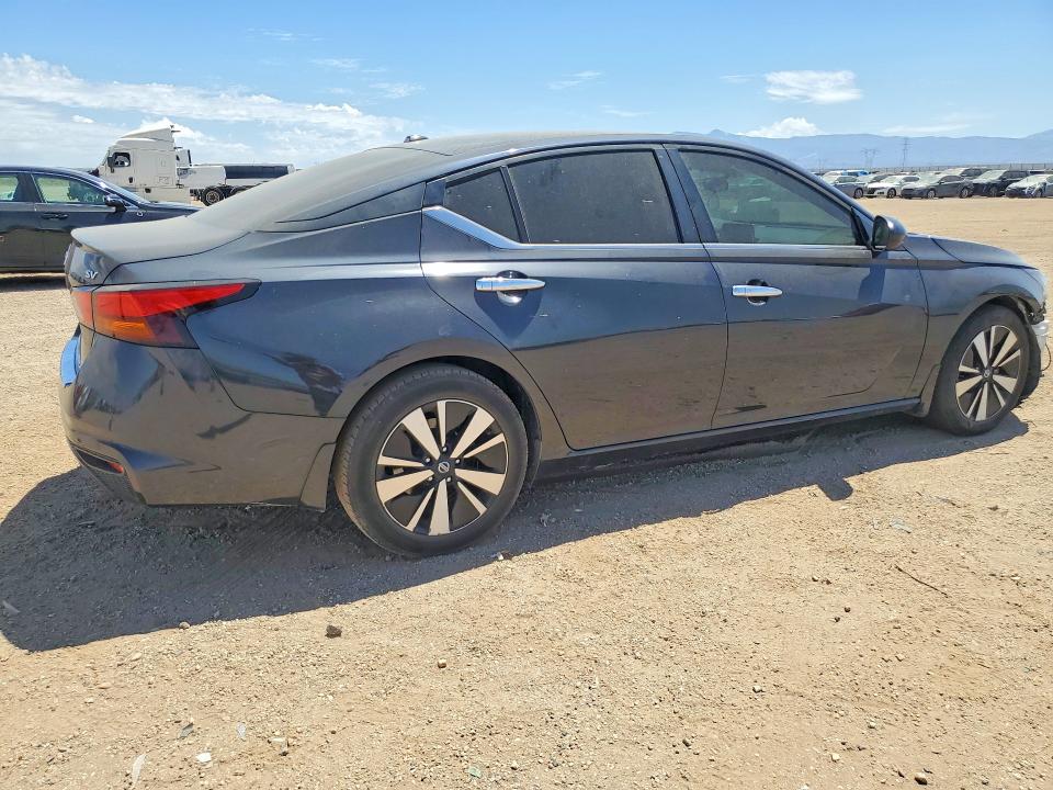 Photo 3 from auction – 2022 NISSAN ALTIMA with VIN 1N4BL4DV1NN311014