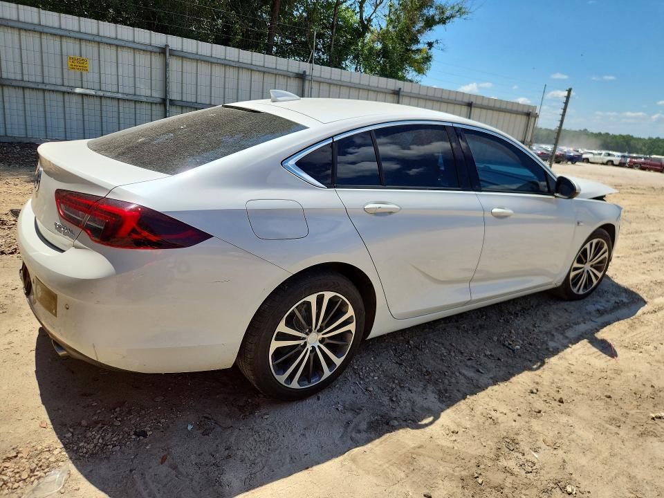 Photo 3 from auction – 2019 BUICK REGAL with VIN W04GM6SX9K1033635