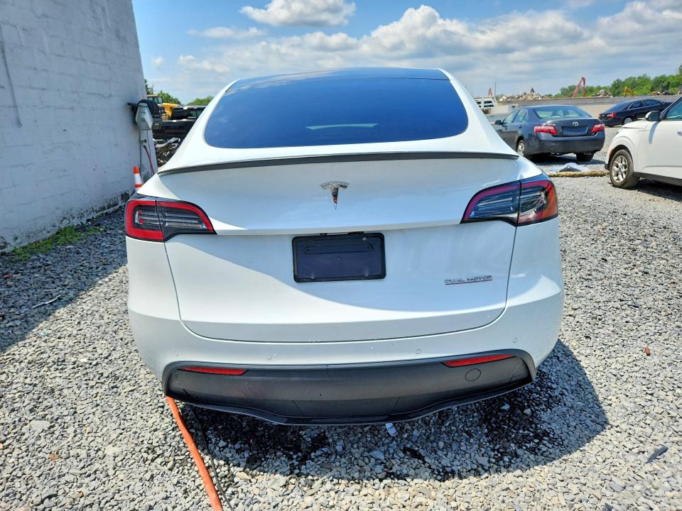 Photo 6 from auction – 2022 TESLA MODEL Y with VIN 7SAYGDEF5NF308747