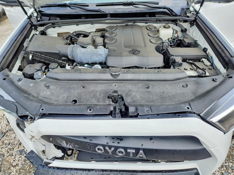 Photo 12 from auction – 2023 TOYOTA 4RUNNER with VIN JTELU5JR8P6173327