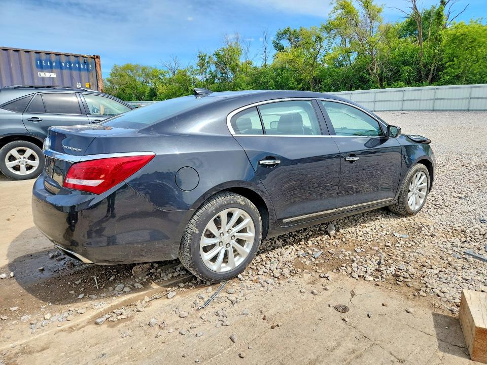 Photo 3 from auction – 2015 BUICK LACROSSE with VIN 1G4GB5G32FF319374