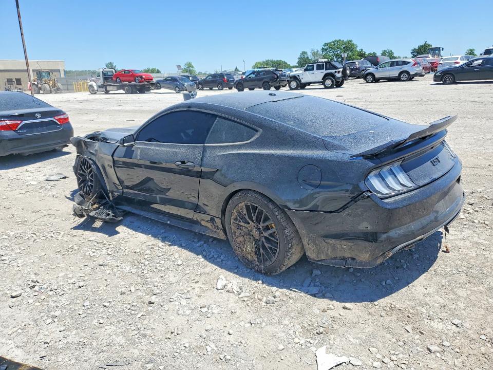 Photo 2 from auction – 2017 FORD MUSTANG with VIN 1FA6P8CF6H5208229