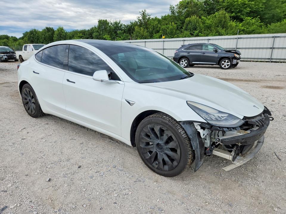 Photo 4 from auction – 2019 TESLA MODEL 3 with VIN 5YJ3E1EBXKF436955