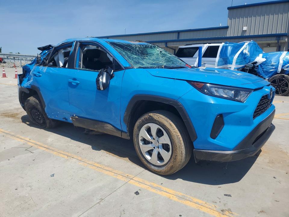 Photo 4 from auction – 2020 TOYOTA RAV4 with VIN 2T3G1RFV1LC122225