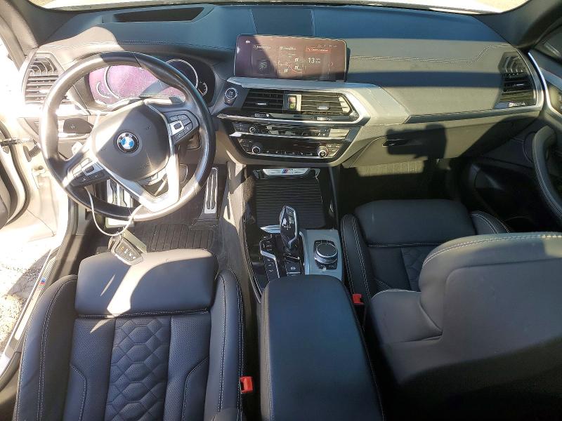 Photo 8 from auction – 2018 BMW X3 with VIN 5UXTS3C5XJ0Y96923