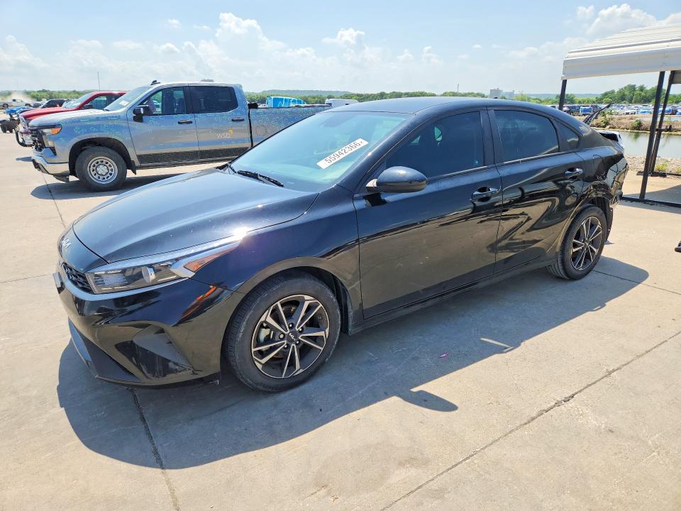 KIA FORTE 2023 with VIN 3KPF24AD3PE687957 - Photo from auction