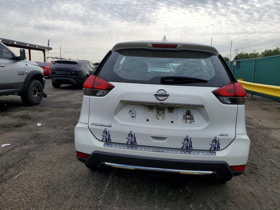 Photo 6 from auction – 2017 NISSAN ROGUE with VIN JN8AT2MV1HW009736