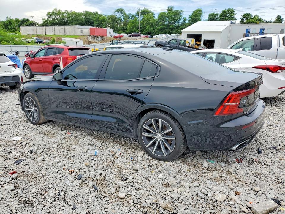 Photo 2 from auction – 2022 VOLVO S60 with VIN 7JRL12TZ7NG177712