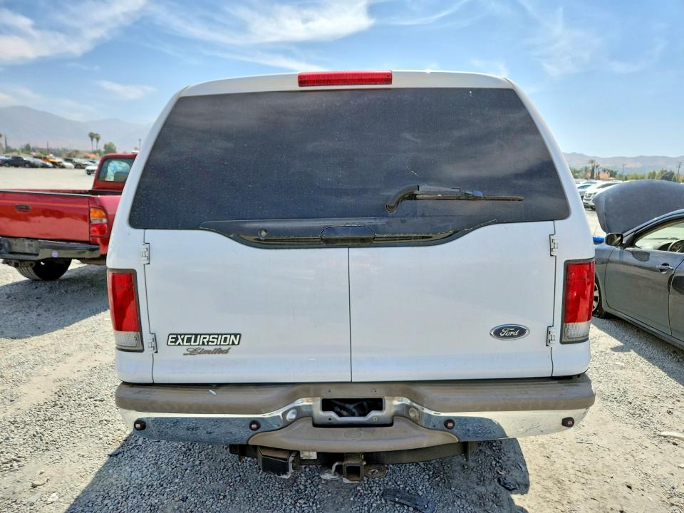 Photo 6 from auction – 2001 FORD EXCURSION with VIN 1FMNU42S31EC18756