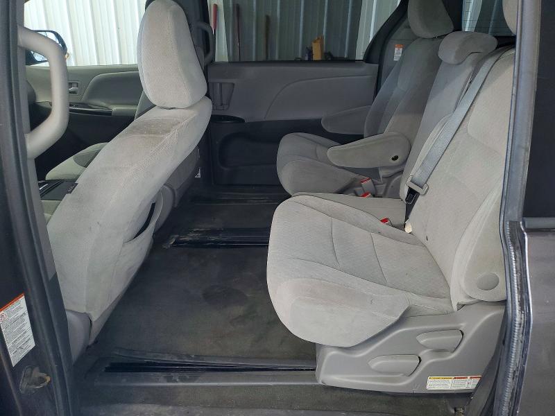 Photo 11 from auction – 2015 TOYOTA SIENNA with VIN 5TDKK3DC1FS617180