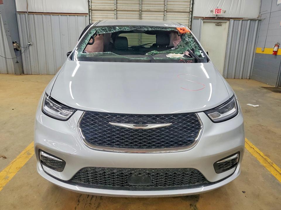 Photo 5 from auction – 2026 CHRYSLER PACIFICA with VIN 2C4RC1BG5TR239892