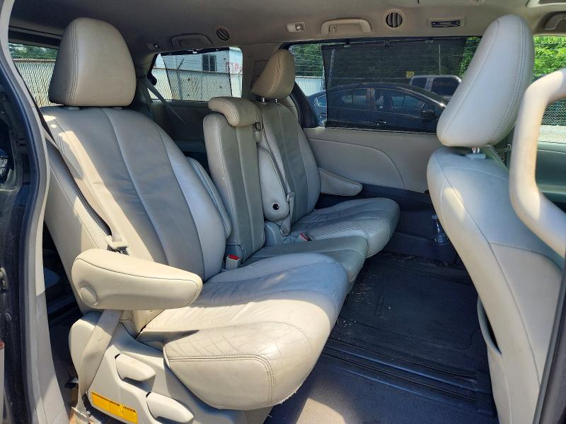 Photo 11 from auction – 2011 TOYOTA SIENNA with VIN 5TDYK3DC2BS134589