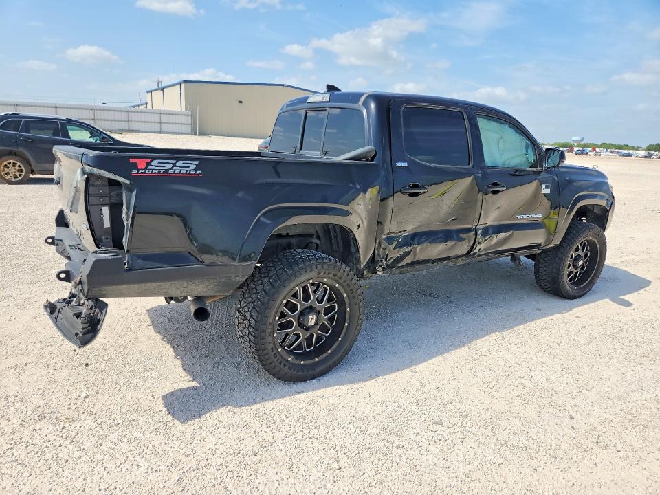 Photo 3 from auction – 2016 TOYOTA TACOMA with VIN 5TFCZ5AN4GX010641