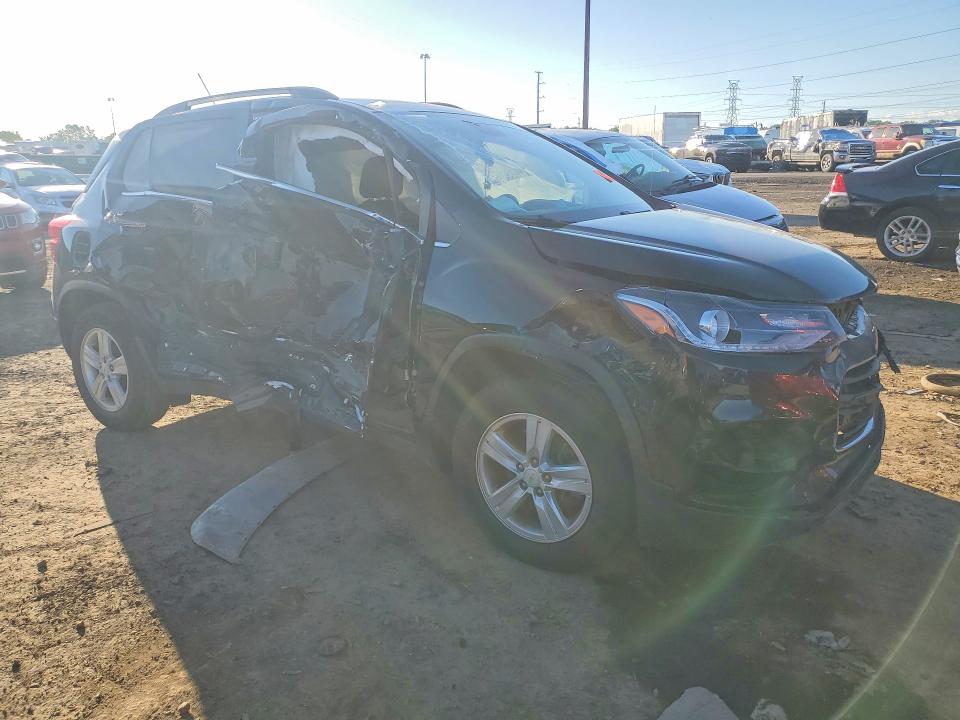 Photo 4 from auction – 2020 CHEVROLET TRAX with VIN KL7CJLSB2LB049037