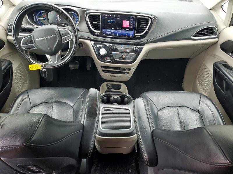 Photo 8 from auction – 2022 CHRYSLER PACIFICA with VIN 2C4RC1L74NR121365