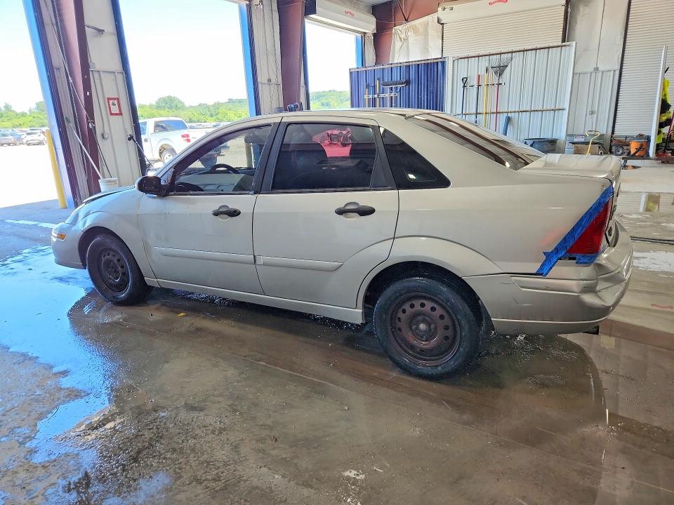 Photo 2 from auction – 2004 FORD FOCUS with VIN 1FAFP34314W169142