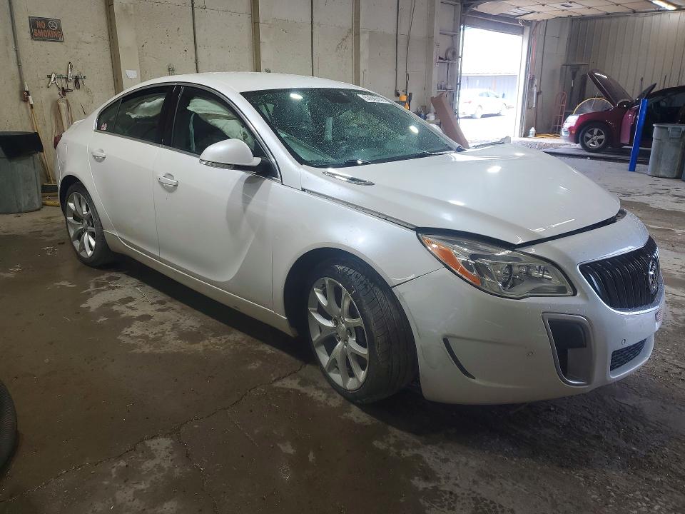 Photo 4 from auction – 2017 BUICK REGAL with VIN 2G4GU5GX8H9110729