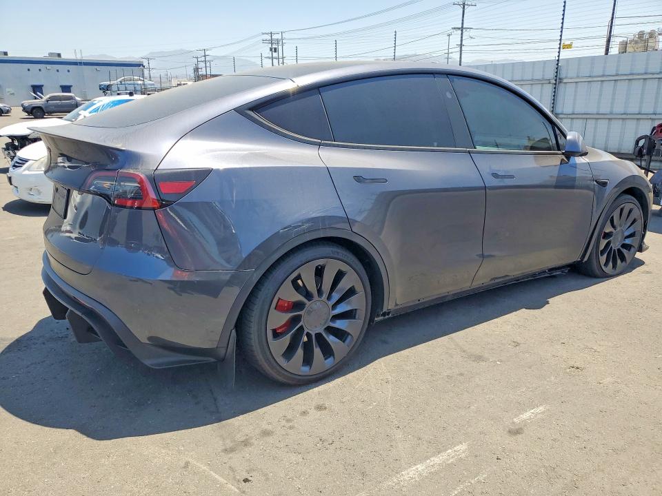 Photo 3 from auction – 2023 TESLA MODEL Y with VIN 7SAYGDEF8PF905703