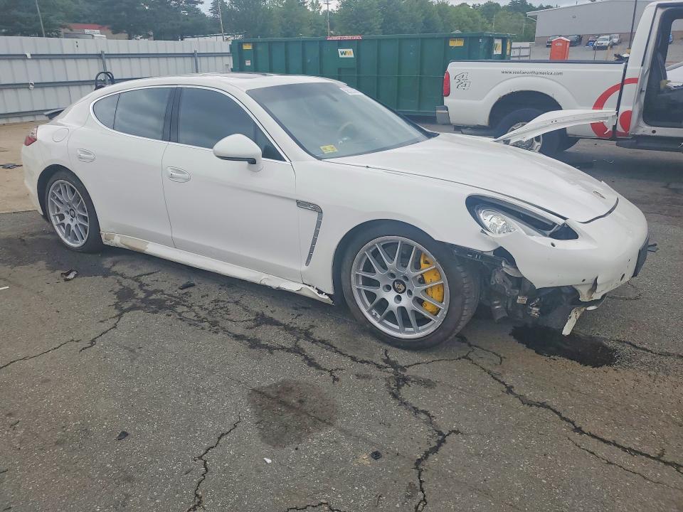 Photo 4 from auction – 2011 PORSCHE PANAMERA with VIN WP0AC2A77BL090574