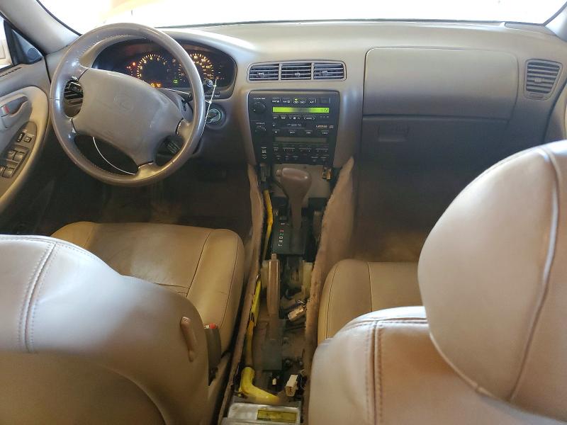 Photo 8 from auction – 1994 LEXUS ES with VIN JT8GK13T9R0008405