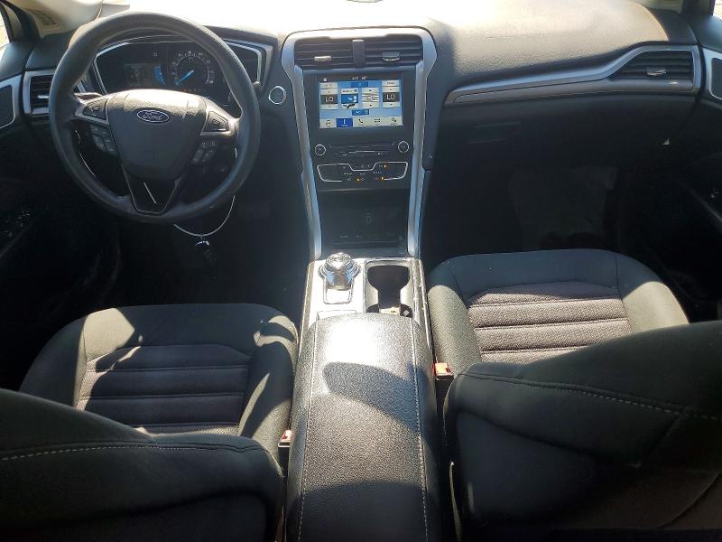 Photo 8 from auction – 2017 FORD FUSION with VIN 3FA6P0H73HR108489