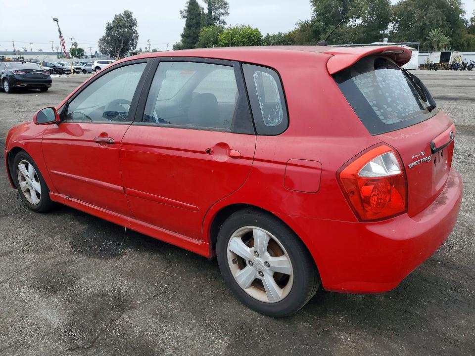 Photo 2 from auction – 2008 KIA SPECTRA5 with VIN KNAFE161885013625