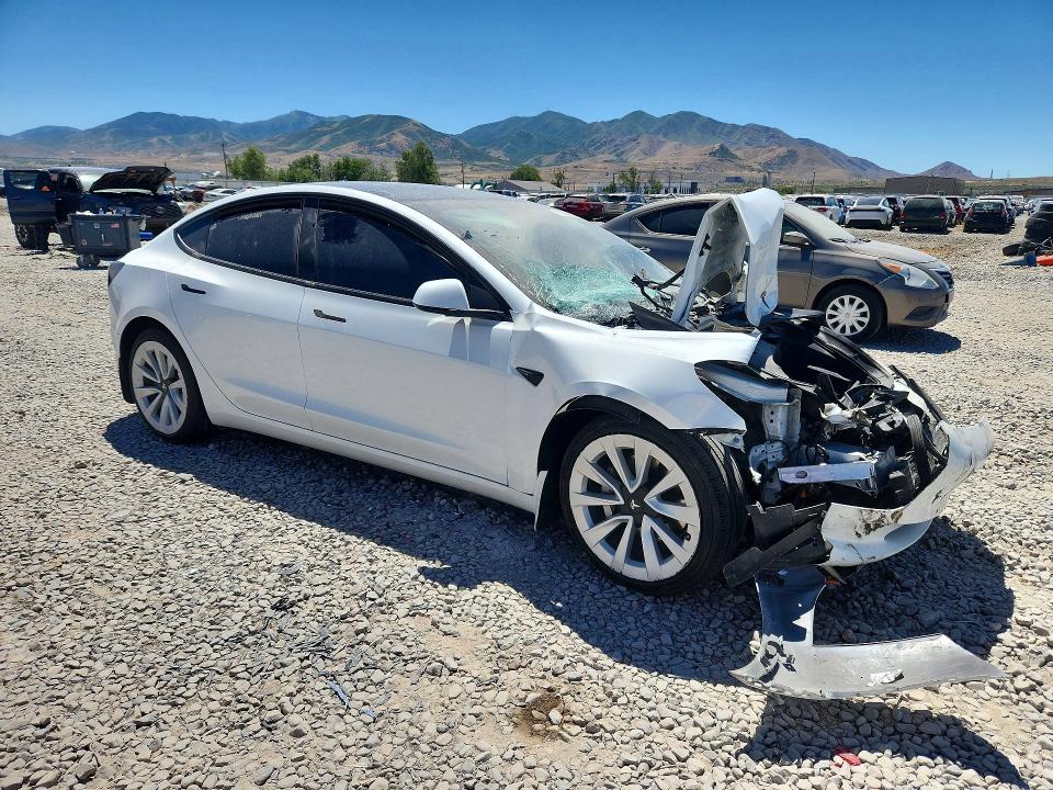 Фото 4 с аукциона – 2021 TESLA MODEL 3 с VIN 5YJ3E1EB7MF980526