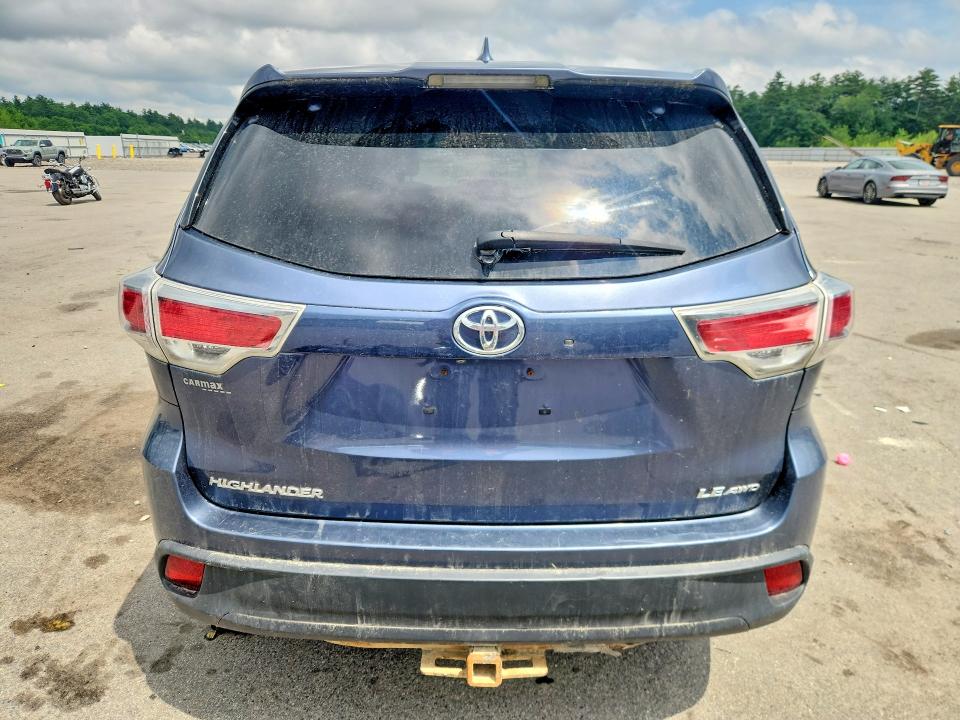 Photo 6 from auction – 2016 TOYOTA HIGHLANDER with VIN 5TDBKRFH5GS250720