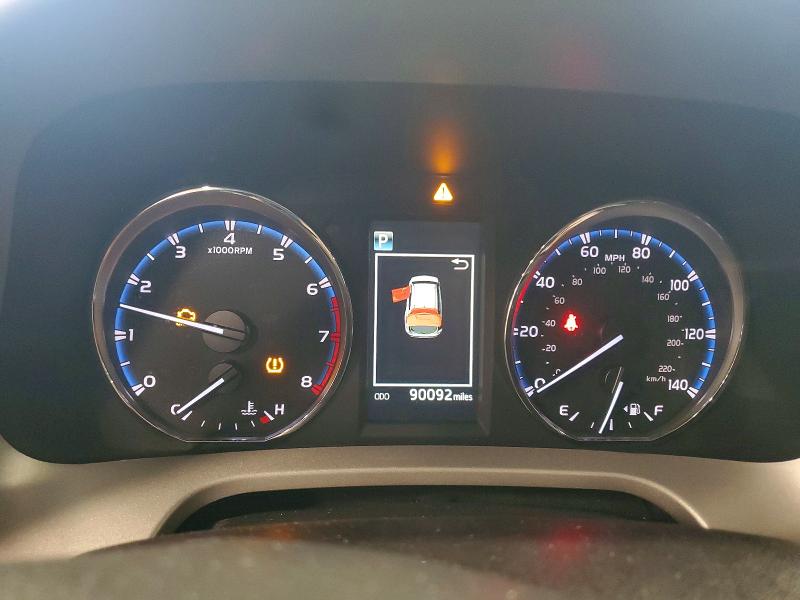 Photo 9 from auction – 2016 TOYOTA RAV4 with VIN 2T3RFREV2GW510628