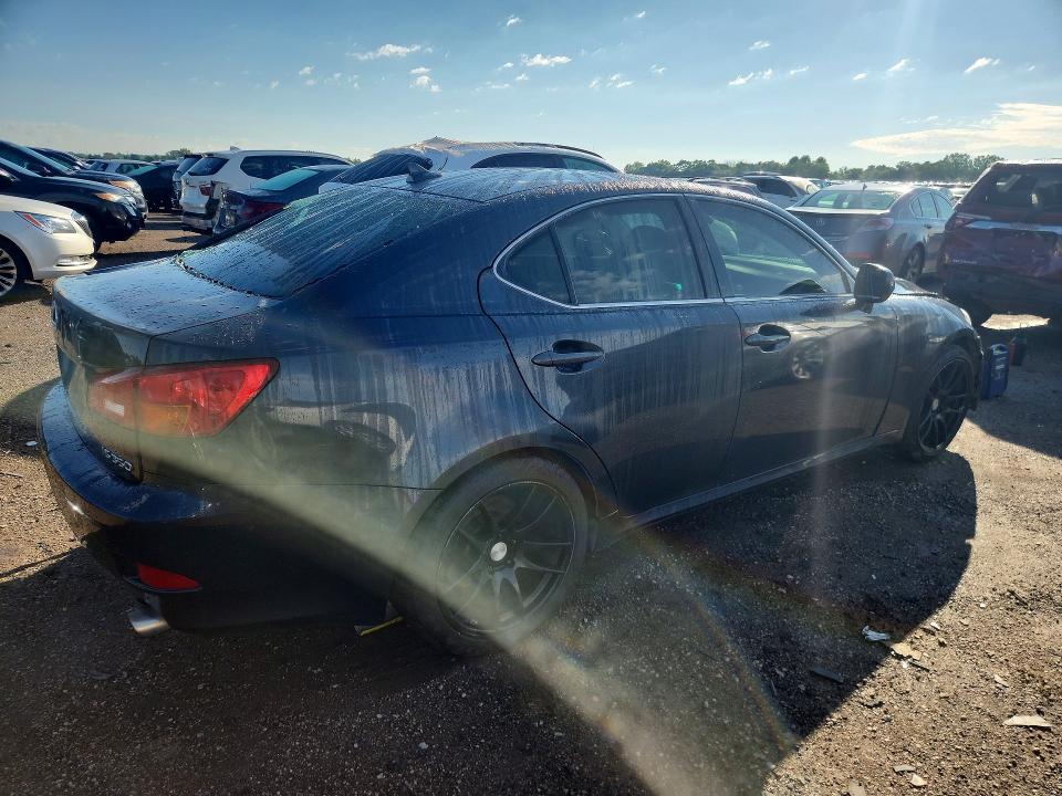 Photo 3 from auction – 2007 LEXUS IS with VIN JTHBE262872011341