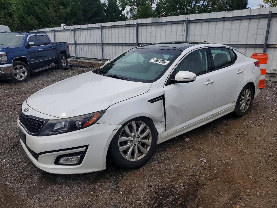 KIA OPTIMA 2015 مع رقم تعريف المركبة 5XXGN4A75FG432478 - صورة من المزاد