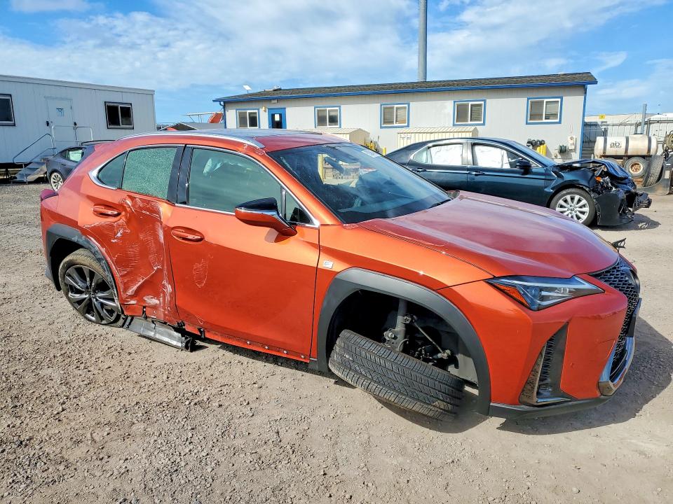 Photo 4 from auction – 2019 LEXUS UX with VIN JTHY3JBH3K2005072