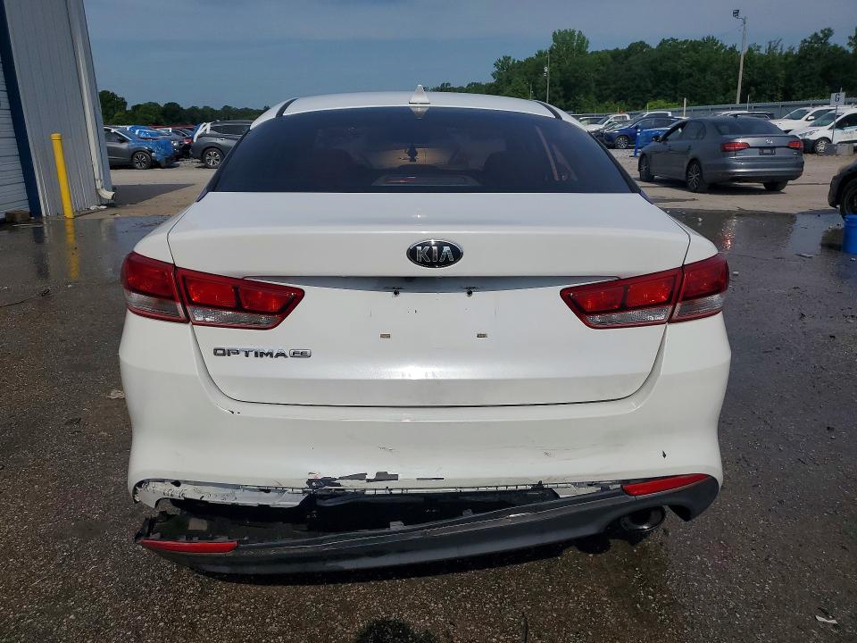 Photo 6 from auction – 2017 KIA OPTIMA with VIN 5XXGT4L39HG152954