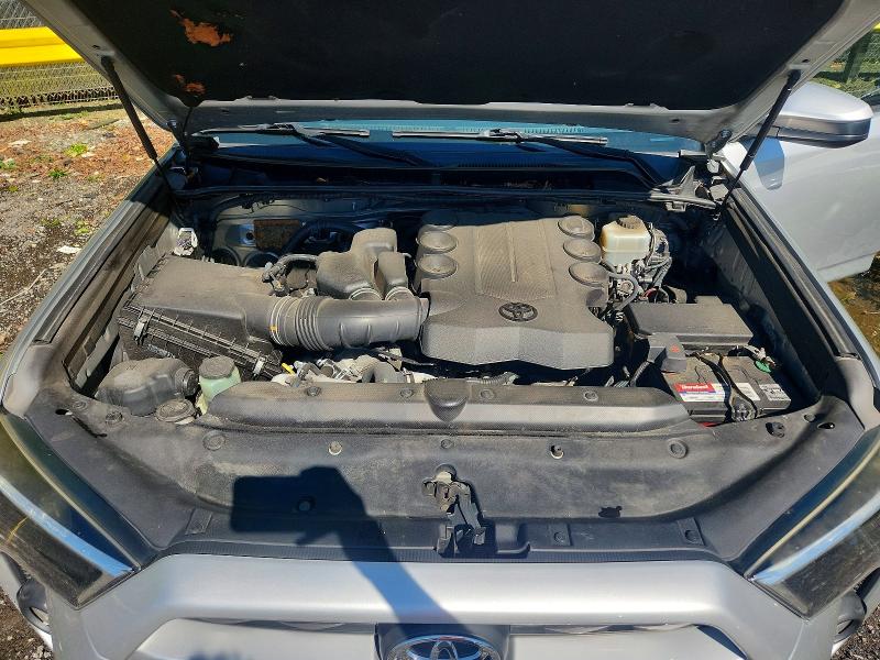Photo 12 from auction – 2016 TOYOTA 4RUNNER with VIN JTEBU5JR5G5308376