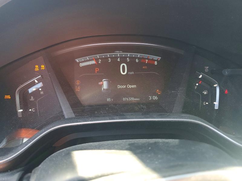 Photo 9 from auction – 2018 HONDA CR-V with VIN 2HKRW2H55JH660251