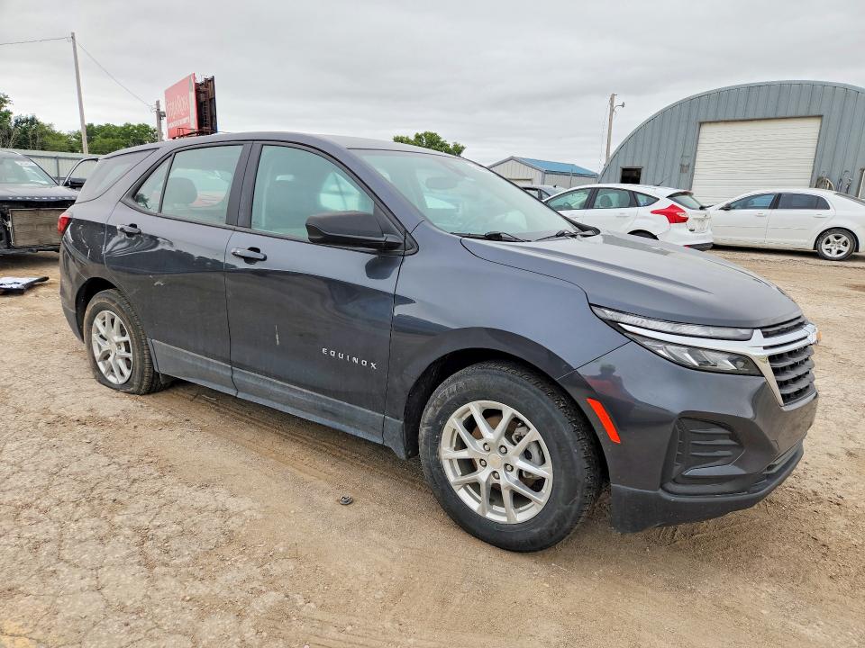Photo 4 from auction – 2022 CHEVROLET EQUINOX with VIN 3GNAXHEV0NS143993