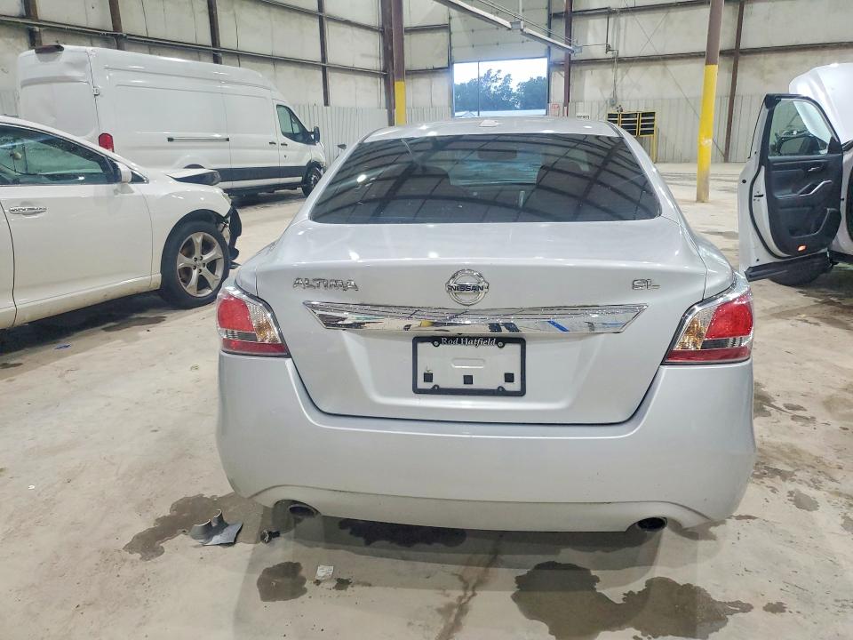 Photo 6 from auction – 2015 NISSAN ALTIMA with VIN 1N4AL3AP2FN869189