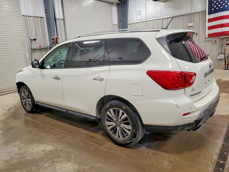 Photo 2 from auction – 2018 NISSAN PATHFINDER with VIN 5N1DR2MM3JC673215