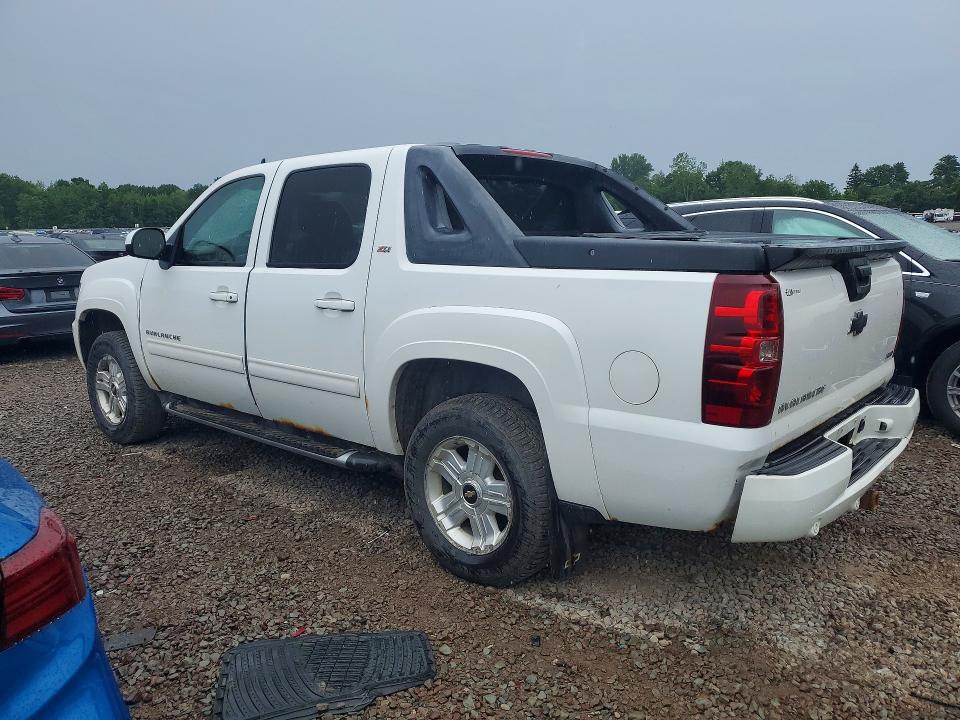 Photo 2 from auction – 2010 CHEVROLET AVALANCHE with VIN 3GNVKFE08AG238677