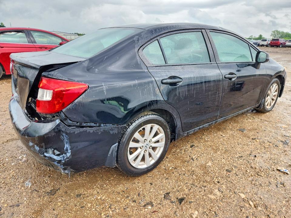 Photo 3 from auction – 2012 HONDA CIVIC with VIN 19XFB2F84CE106508