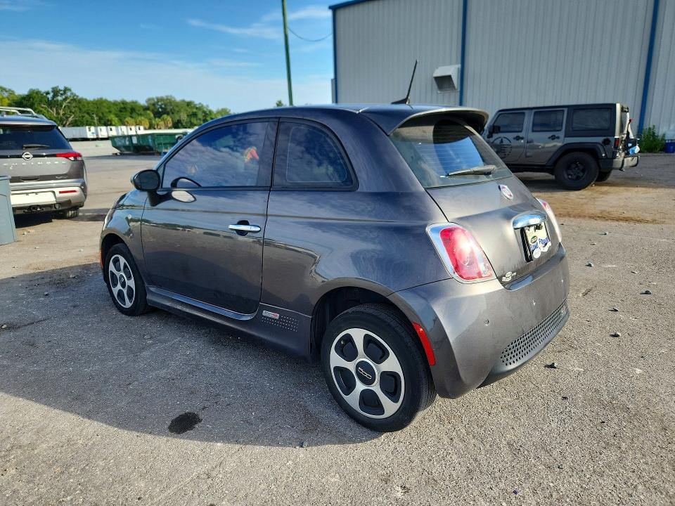 صورة رقم 2 من المزاد - 2017 FIAT 500 مع VIN 3C3CFFGE7HT699369