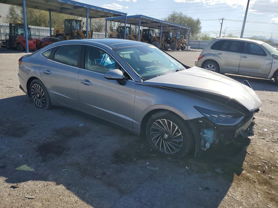 Снимка 4 от търг – 2023 HYUNDAI SONATA HYBRID с VIN KMHL54JJ7PA058460