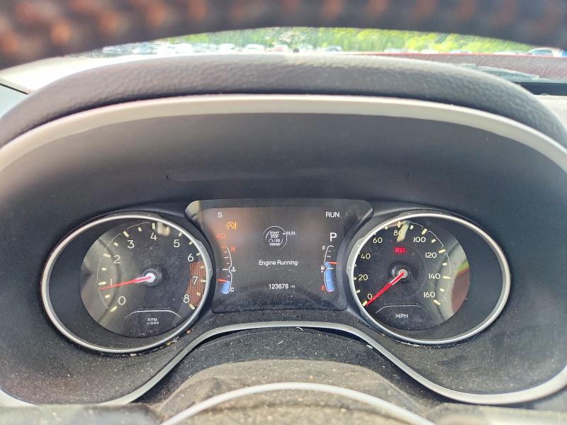 Photo 9 from auction – 2018 JEEP COMPASS with VIN 3C4NJDBB2JT349318
