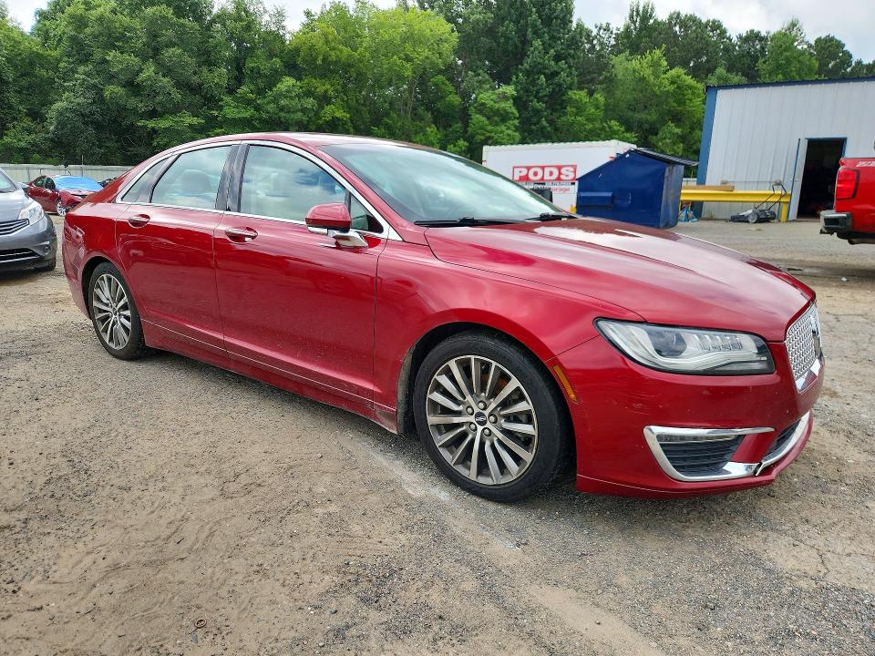 Photo 4 from auction – 2017 LINCOLN MKZ with VIN 3LN6L5A98HR619819