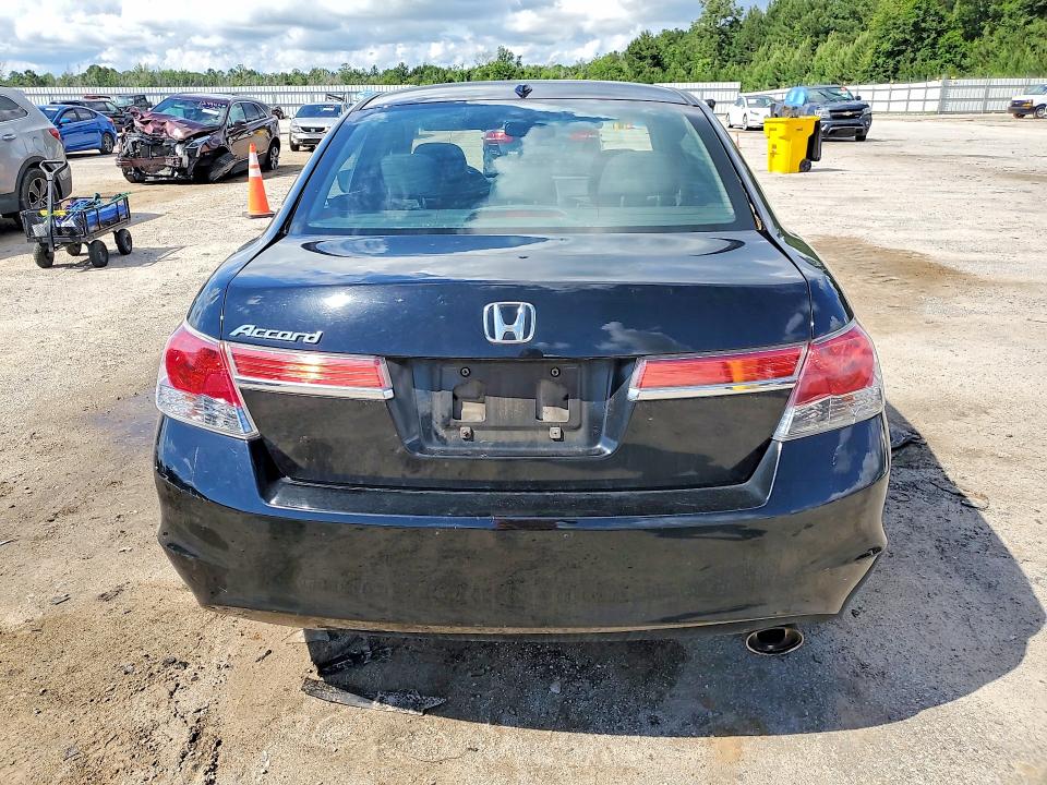 Photo 6 from auction – 2012 HONDA ACCORD with VIN 1HGCP2F83CA035214