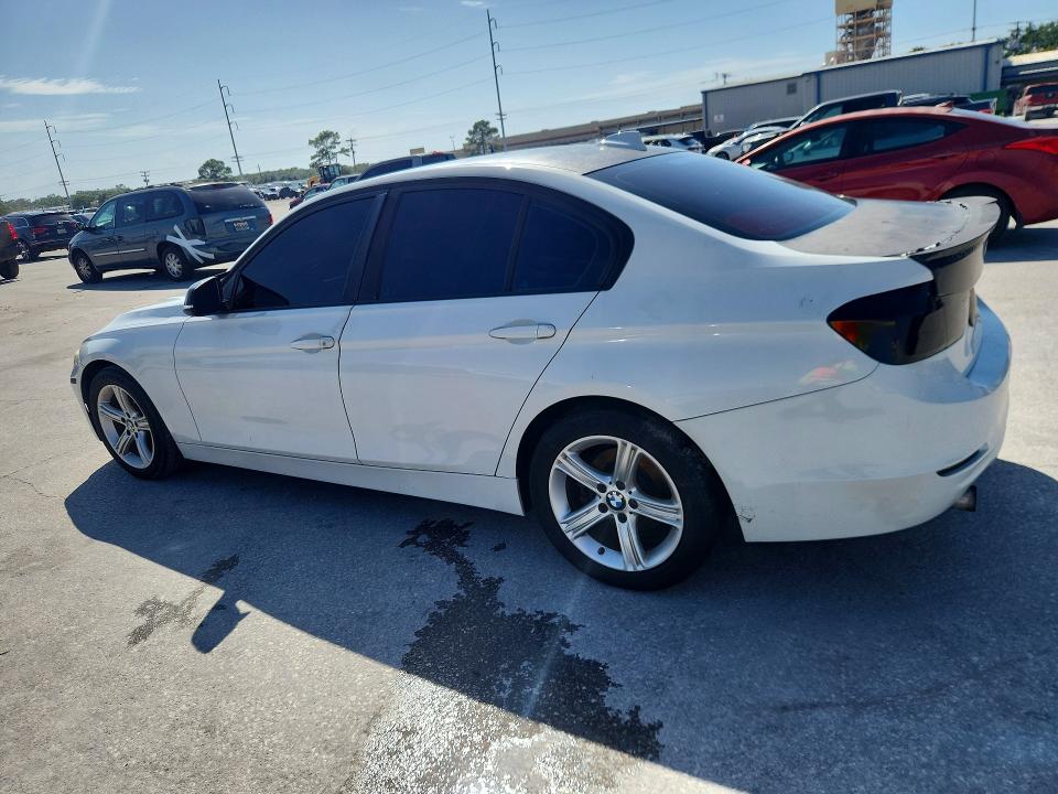 Photo 2 from auction – 2015 BMW 320 with VIN WBA3B1C55FP830975
