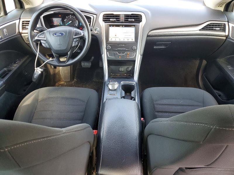 Photo 8 from auction – 2019 FORD FUSION with VIN 3FA6P0LU6KR157397